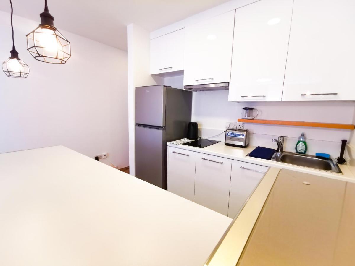 Citycenter Boutique Apartment Larnaca Luaran gambar