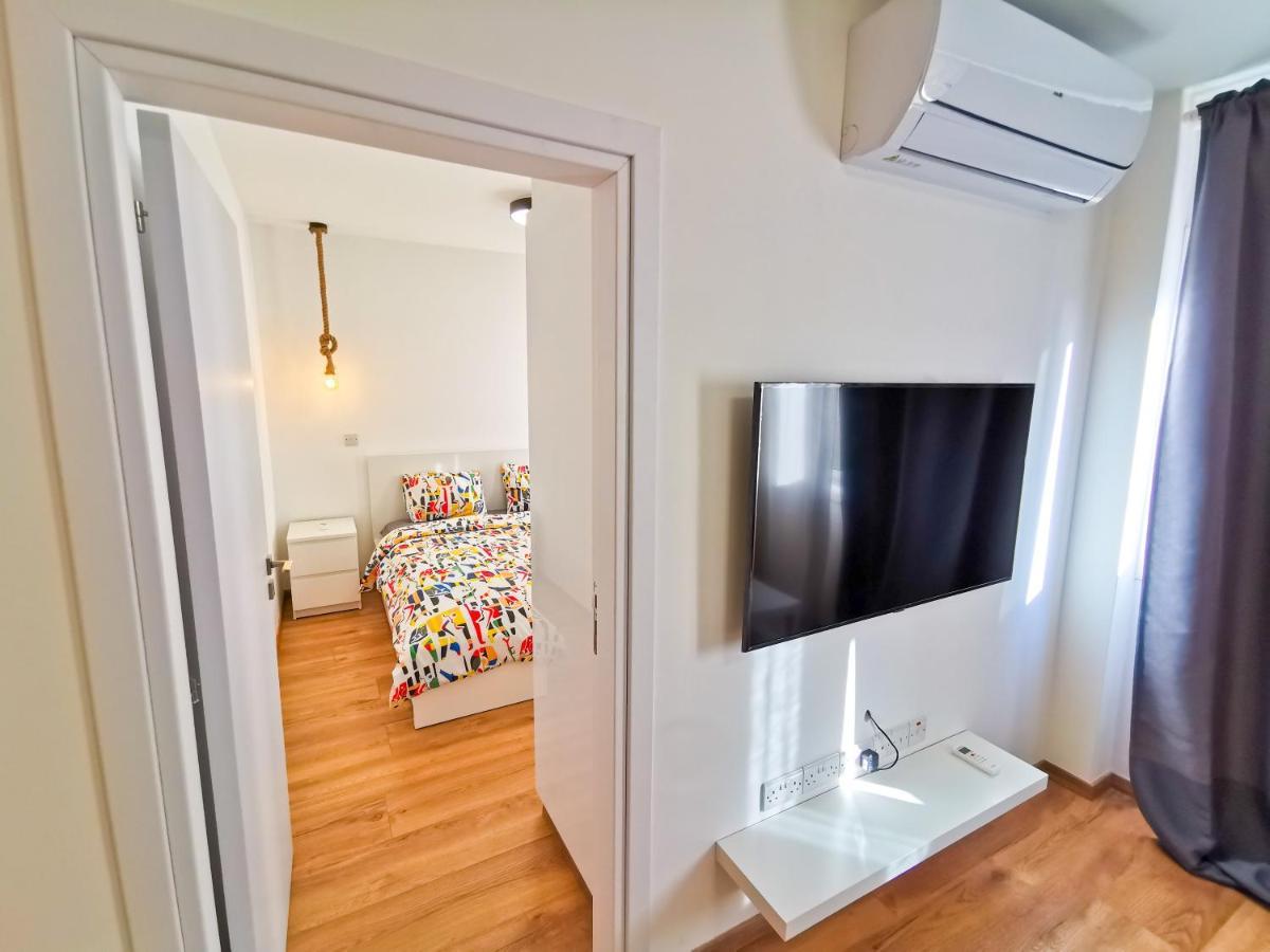 Citycenter Boutique Apartment Larnaca Luaran gambar